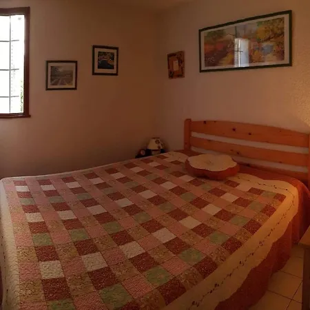 Semi-detached At 10 Minutes From The Beach *